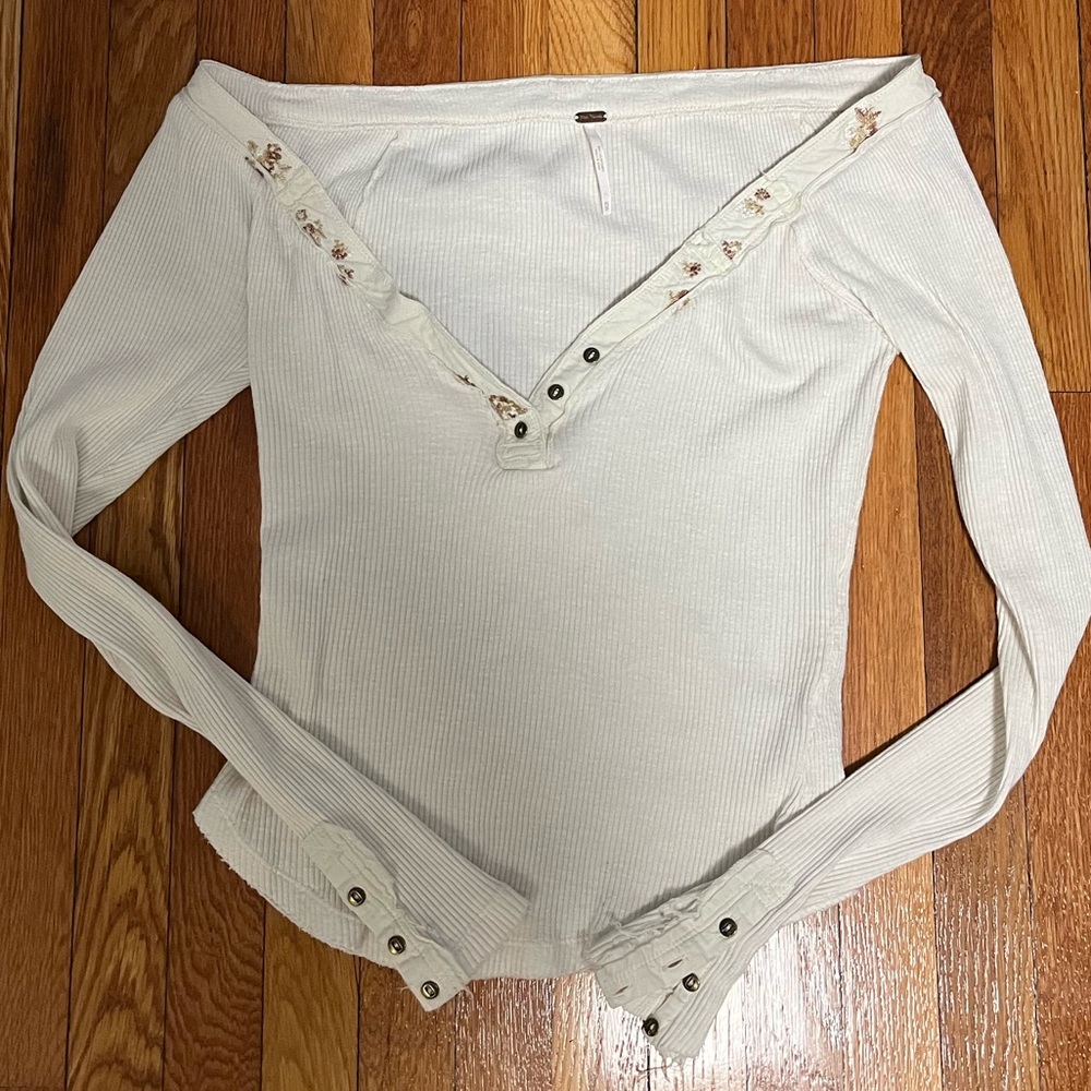 Beautiful off the shoulder free people top